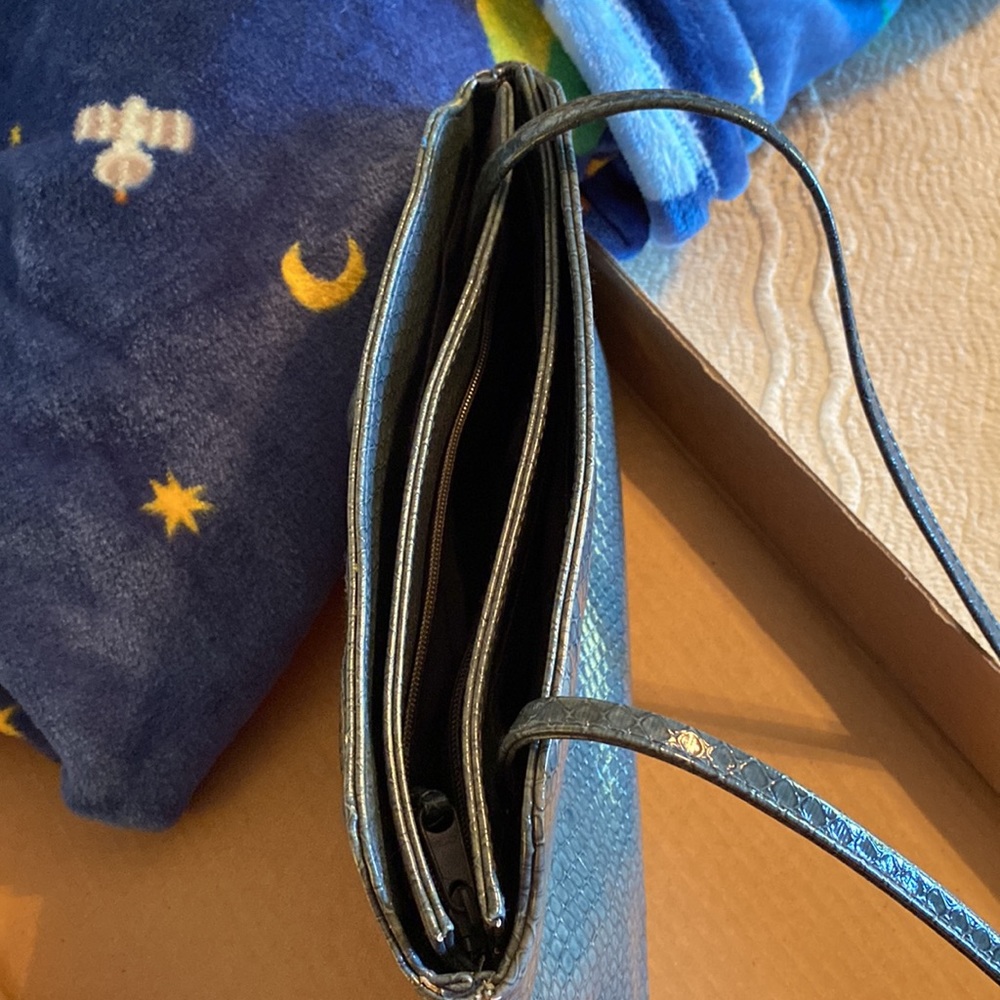 Purse - Picture 5 of 5